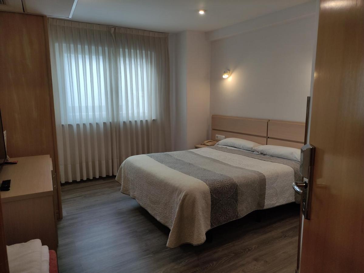 Nap Carta Puebla Hotell Oviedo Exteriör bild